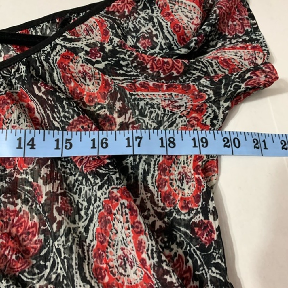 Band of Gypsies Lottie and Holly Paisley Crop Top, Size Small - Picture 4 of 5